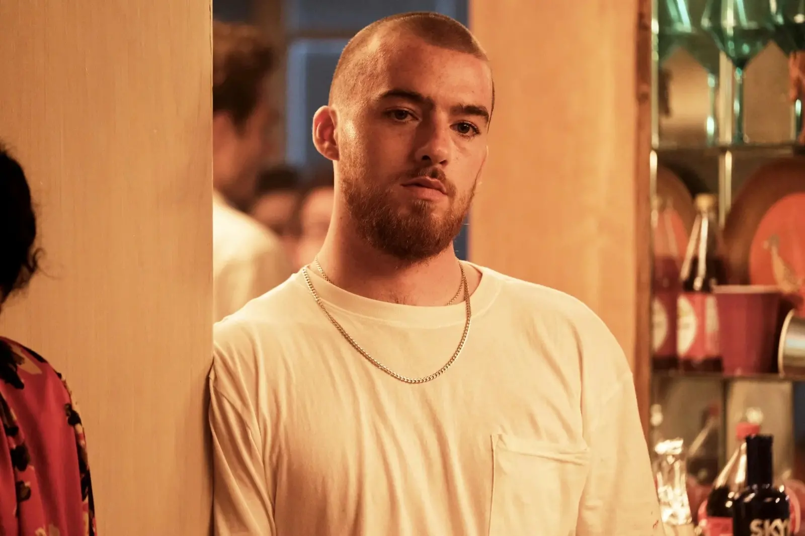 Imagem da notícia: Ligação da mãe de Angus Cloud à Polícia revela possível causa da morte da estrela de 'Euphoria'