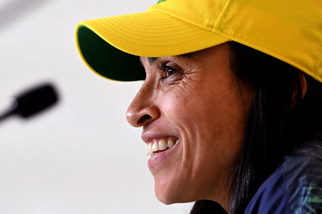 Marta deve entrar no duelo contra a Jamaica.