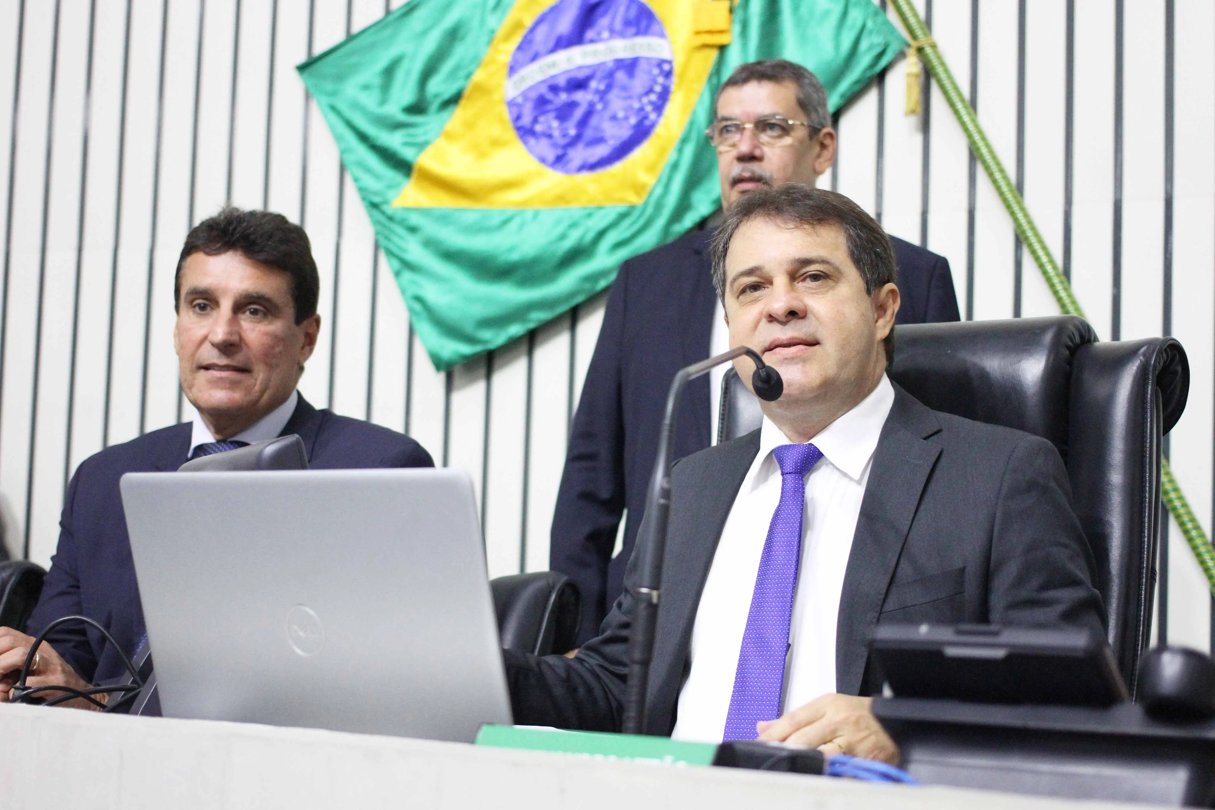 Imagem da notícia: ‘É uma discussão inócua’, diz Evandro Leitão sobre impasse entre Elmano e Sarto
