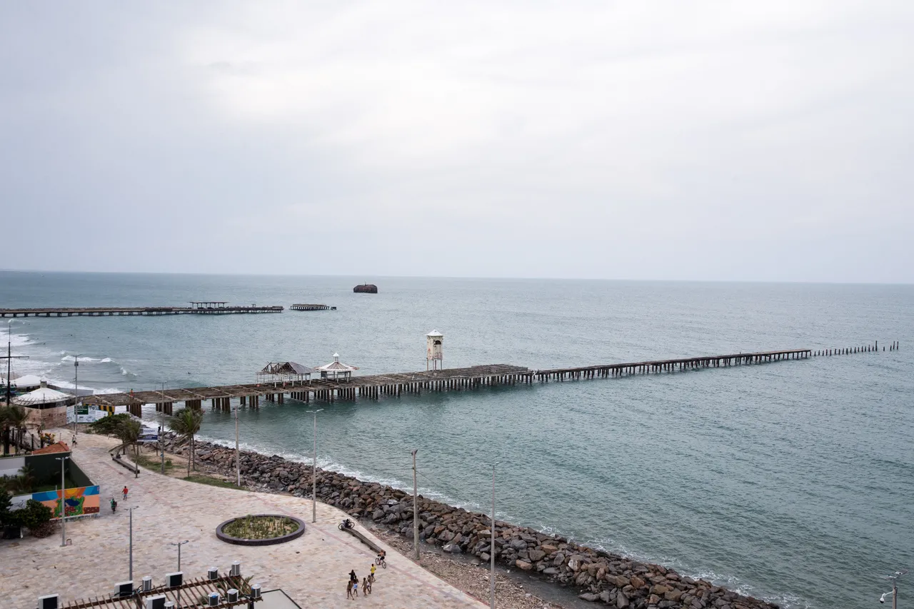 Vista da Ponte dos Ingleses e mais acima, a Ponte Metálica, também conhecida como Ponte Velha