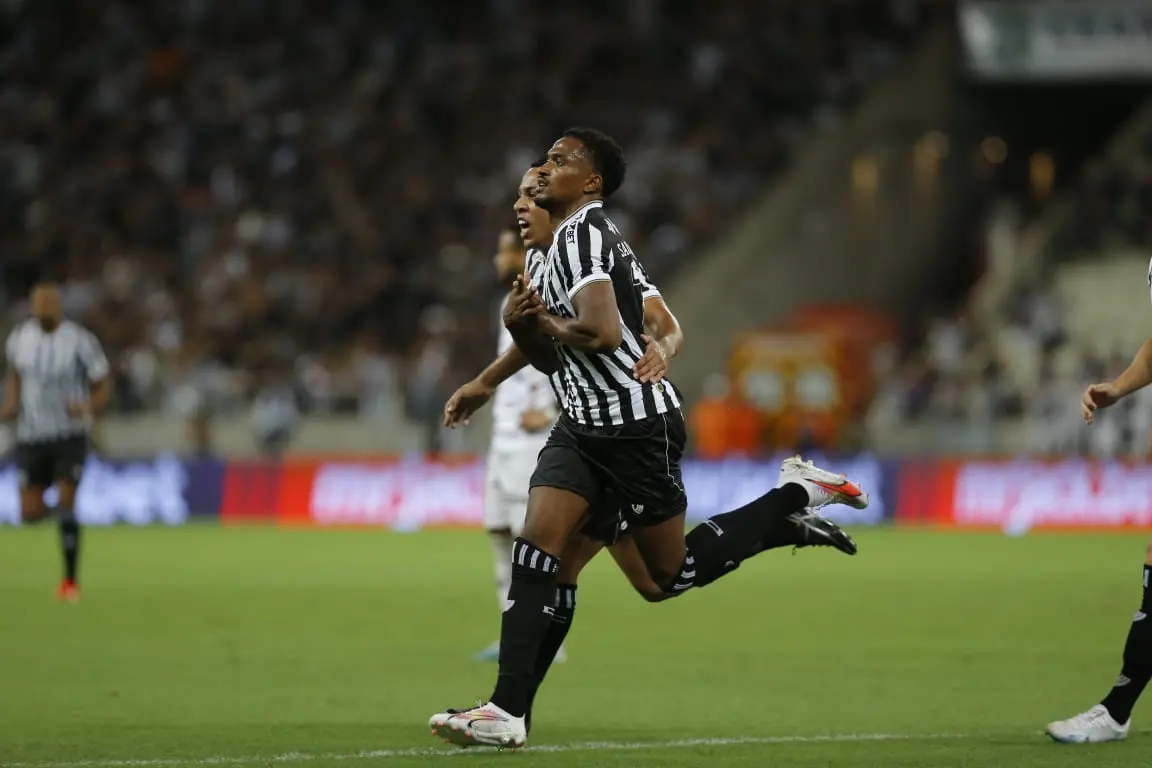 Imagem da notícia: Saulo Mineiro brilha em retorno ao Ceará; veja números da estreia