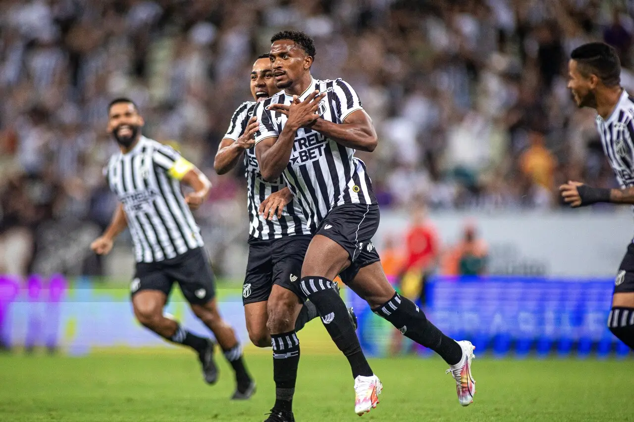 Imagem da notícia Ceará busca definição de time ideal para reta decisiva da Série B; confira opções