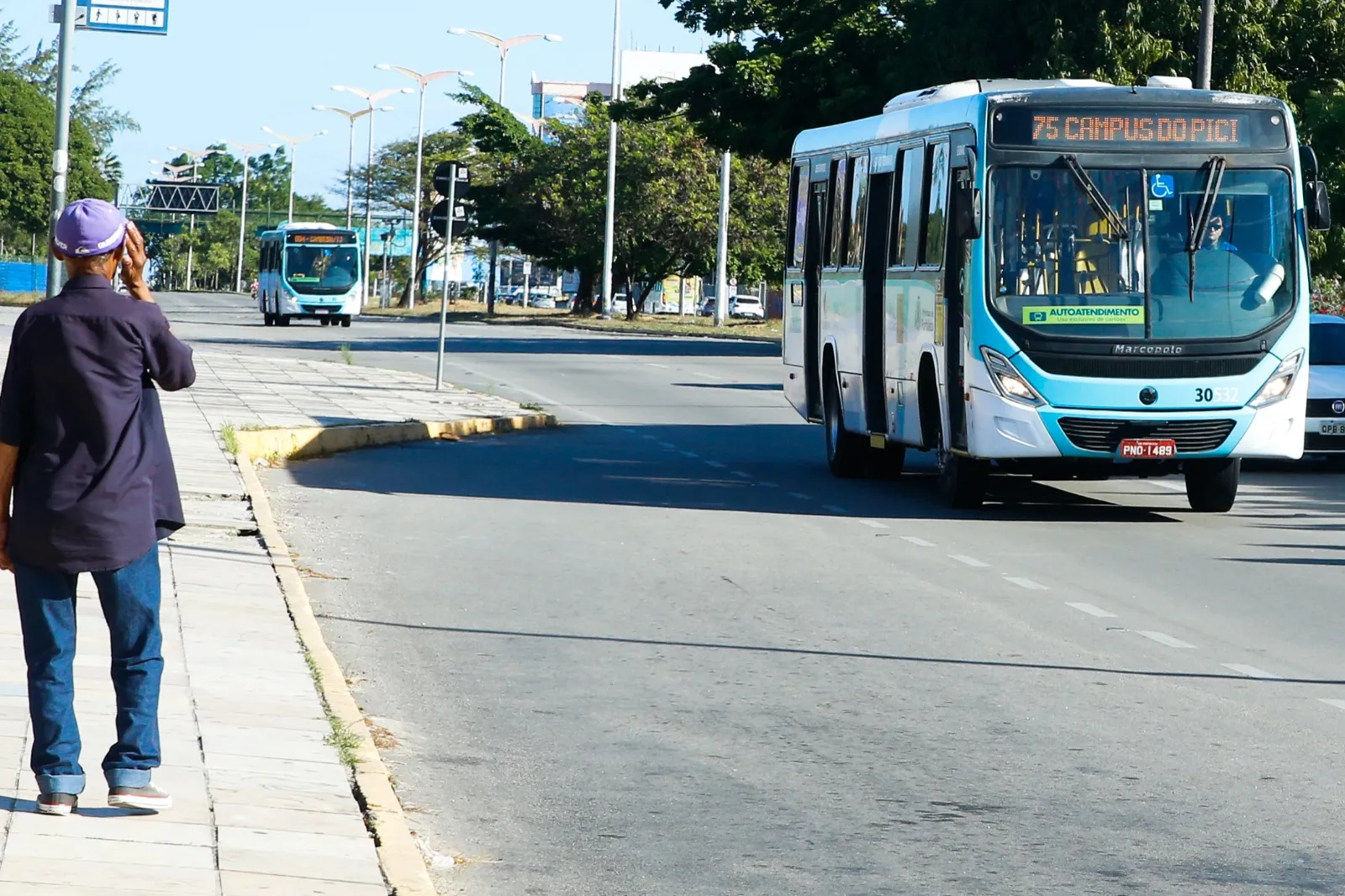 A linha de ônibus 075 - Campus do Pici/Unifor acumula não apenas milhares de passageiros, mas também histórias, curiosidades e até música e minidocumentário