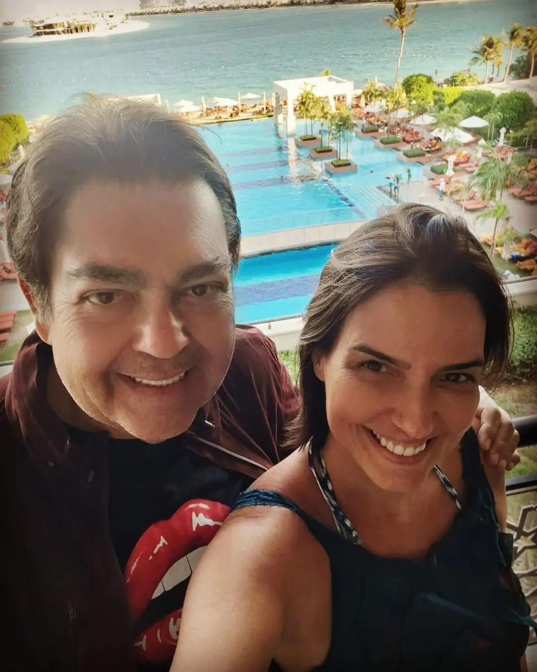 Imagem da notícia: Mulher de Faustão anuncia página para compartilhar histórias de doações de órgãos