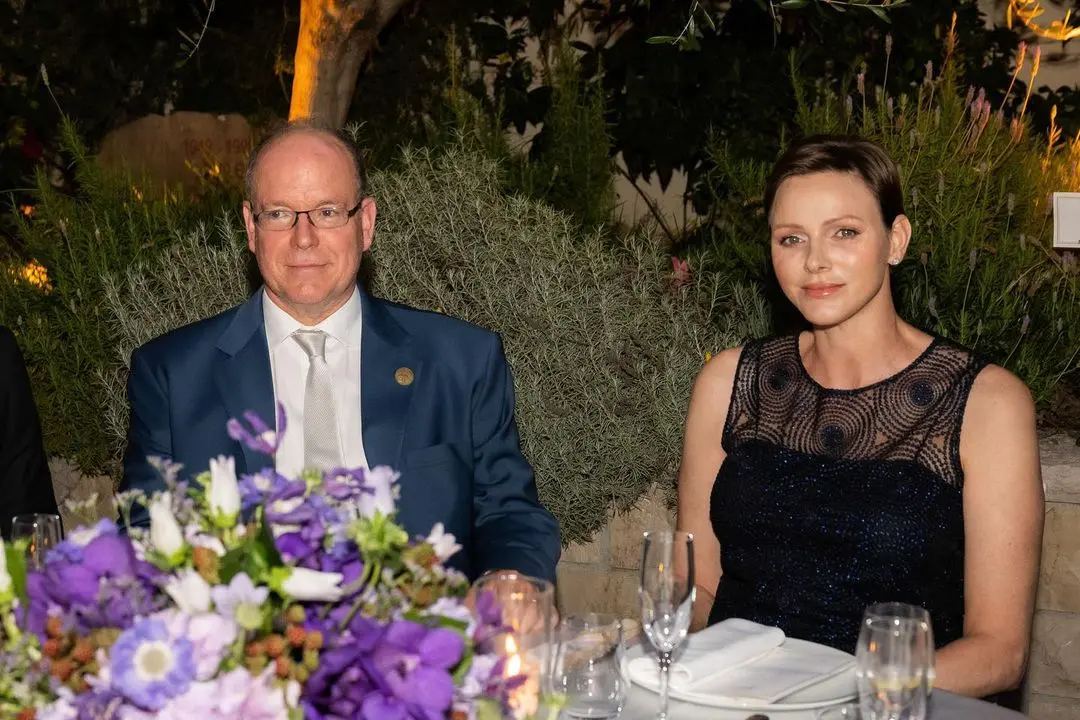 Imagem da notícia: Princesa de Mônaco precisa marcar hora para ver marido e casamento é apenas para cerimonial, diz site