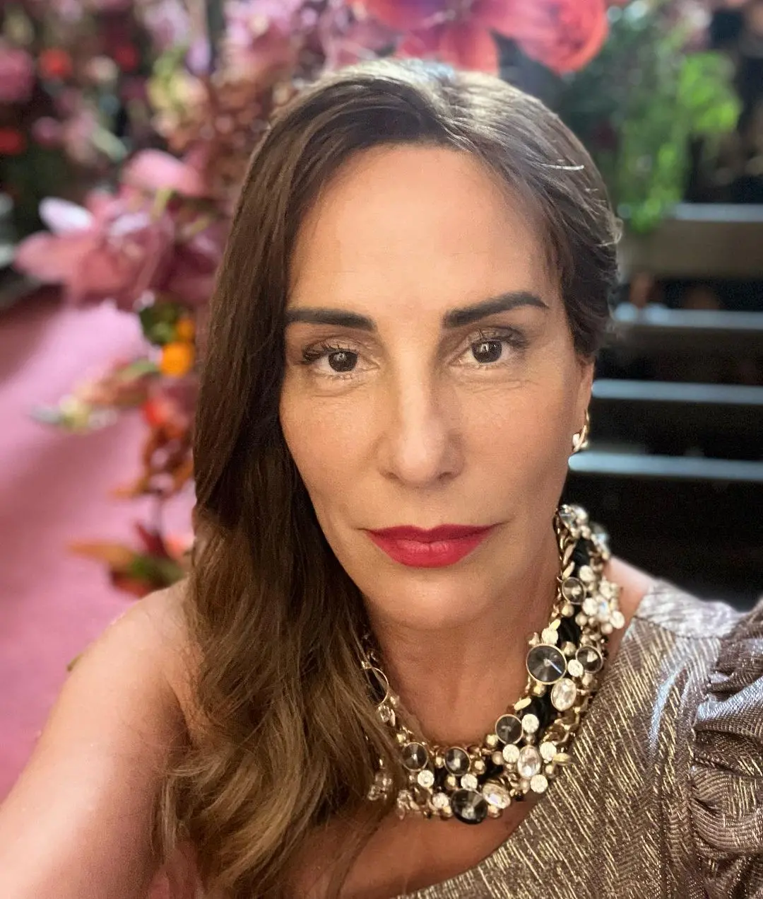 Imagem da notícia: Glória Pires sobre encerrar contrato de mais de 50 anos com a Globo: ‘ciclo se encerrando’