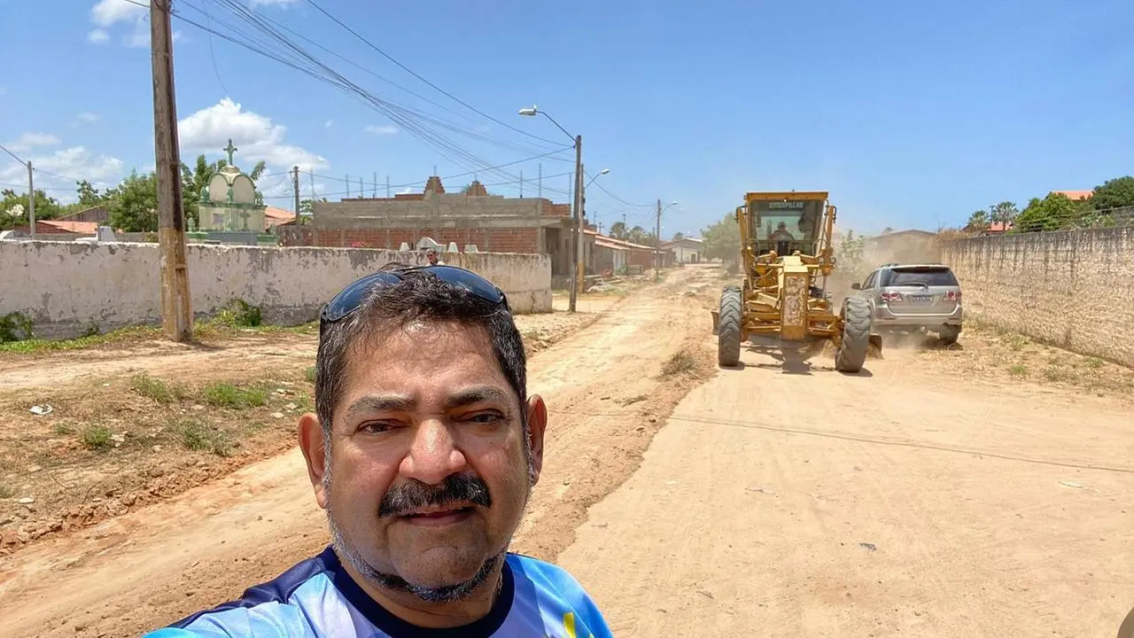 Imagem da notícia: Justiça suspende direitos políticos de prefeito de Itaiçaba e determina ressarcimento ao município