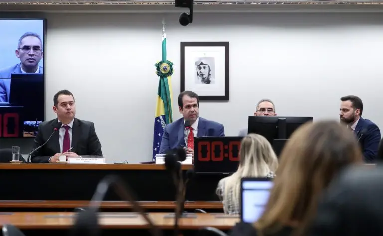 Imagem da notícia: CPI das Pirâmides Financeiras pede condução coercitiva de sócios da 123milhas