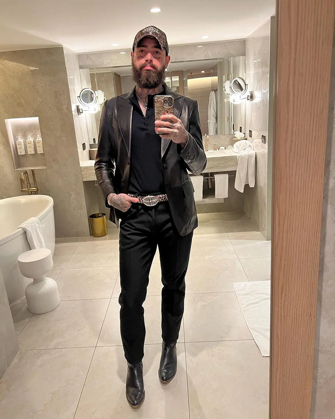 Imagem da notícia: Post Malone retoca diamante no dente antes de show no Brasil