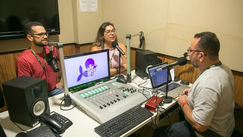 Imagem da notícia: Quantas pessoas morrem vítimas de latrocínio? Podcast 'Pauta Segura' aborda casos no Ceará