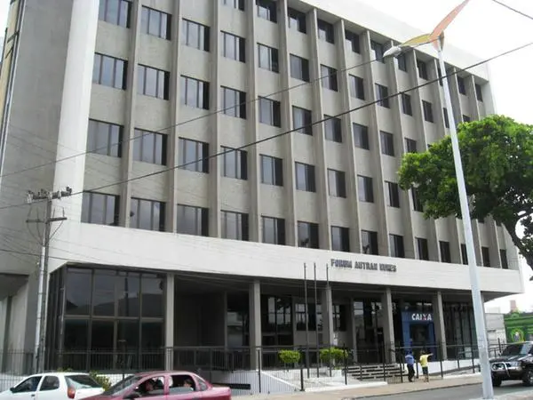 Imagem da notícia: Justiça do Trabalho suspende atividades presenciais em prédio no Centro de Fortaleza para reforma