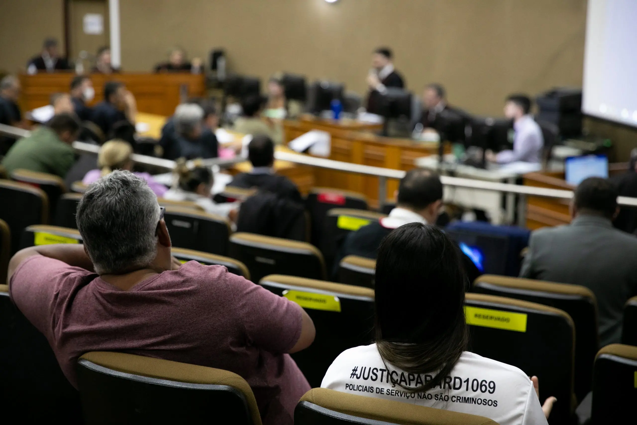 Imagem da notícia: Advogados de PMs réus da Chacina do Curió pedem investigação de policiais civis: 'desfazer injustiças'