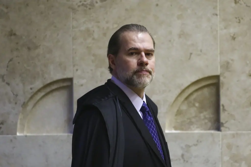 Imagem da notícia: Toffoli anula provas da Odebrecht e diz que prisão de Lula na Lava Jato foi 'armação'