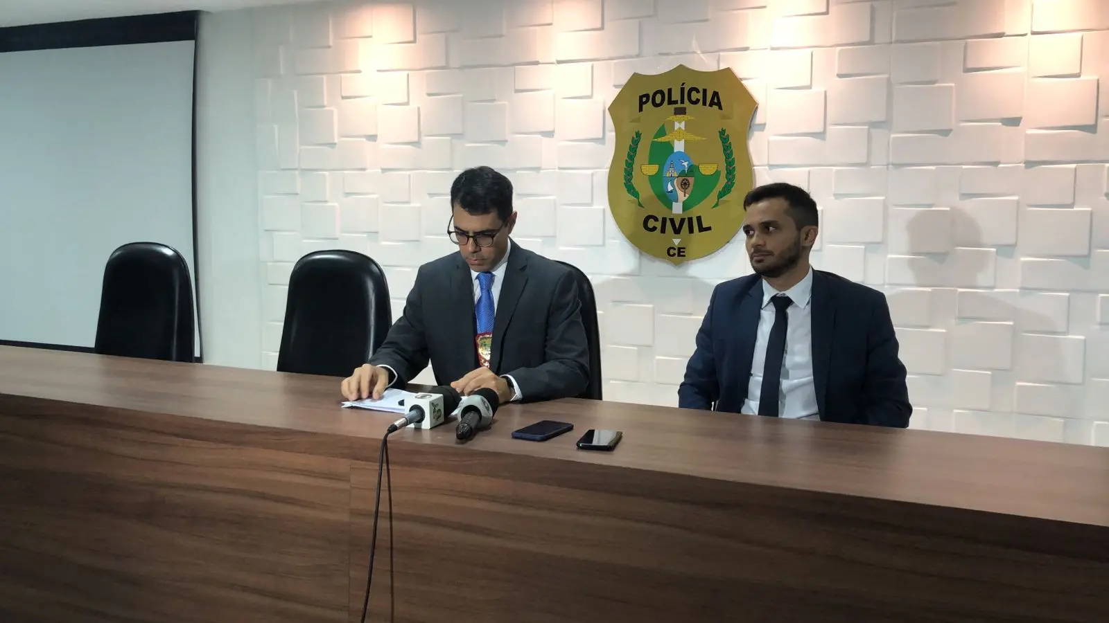 Imagem da notícia: Marido de contadora morta em Aquiraz 'montou cenário de crime' e planejou ser vítima, diz delegado