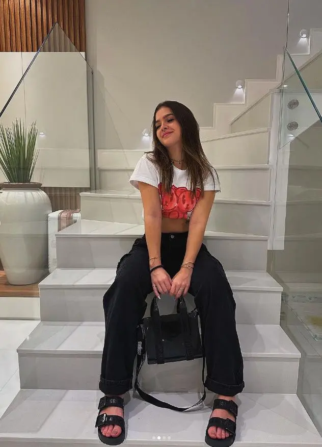 Imagem da notícia: Globo veta Mel Maia de ‘Renascer’ por quantidade de cenas de sexo, diz site