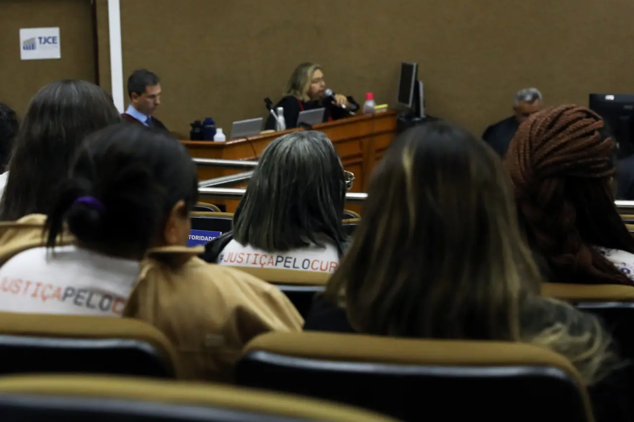 Imagem da notícia: Chacina do Curió: 8 PMs são absolvidos de crimes em segundo julgamento