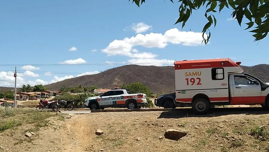 Imagem da notícia: Homem é preso em flagrante por matar a própria companheira no Interior do Ceará