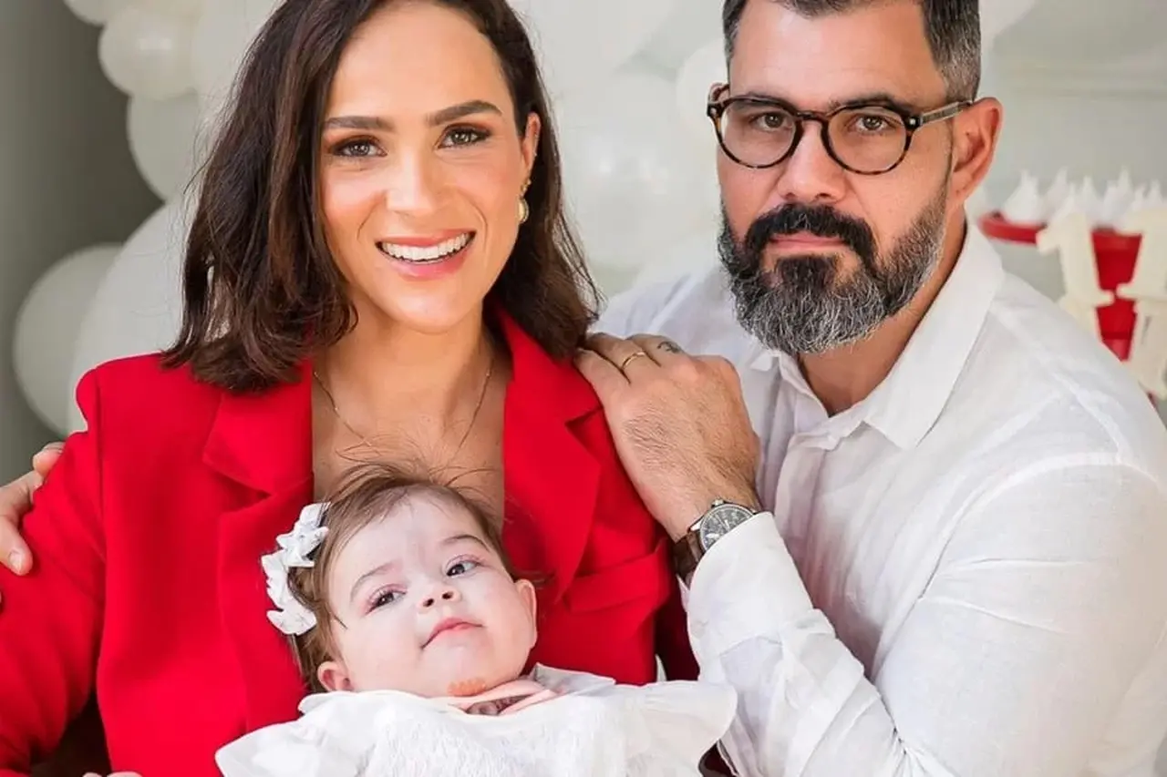 Imagem da notícia: Filha de Letícia e Juliano Cazarré está na UTI após mal-estar