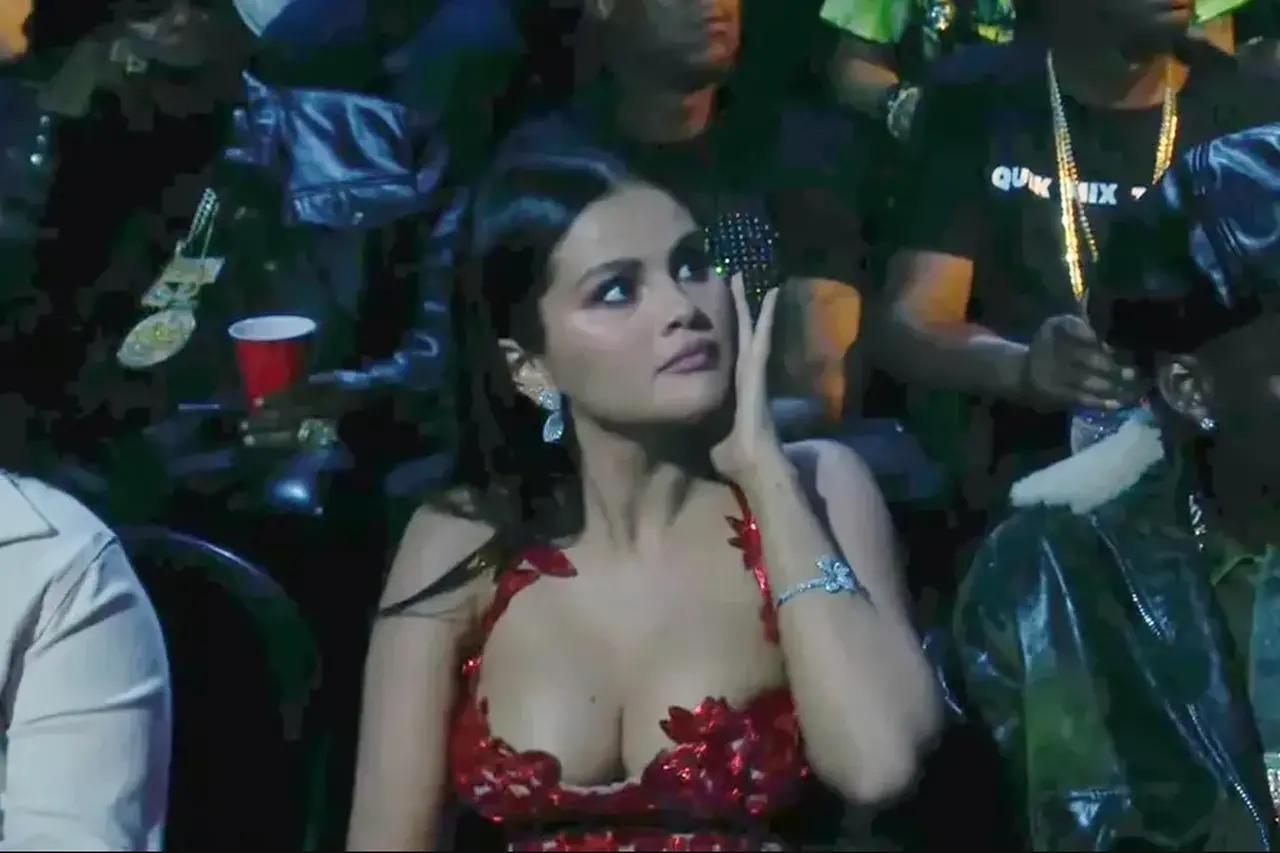 Imagem da notícia: Reações de Selena Gomez no VMA viralizam, e cantora se pronuncia: 'nunca mais serei um meme'