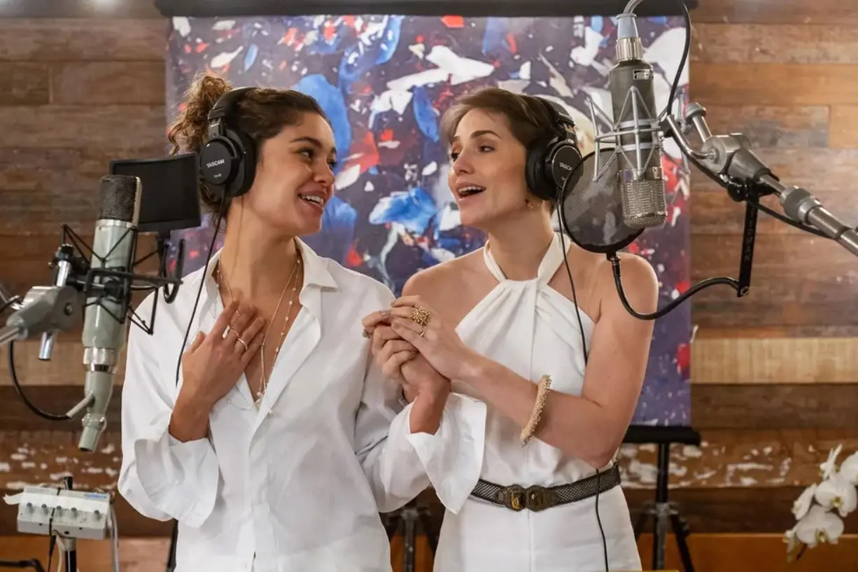 Imagem da notícia: Quem canta a abertura de Todas as Flores? Conheça a trilha sonora da novela