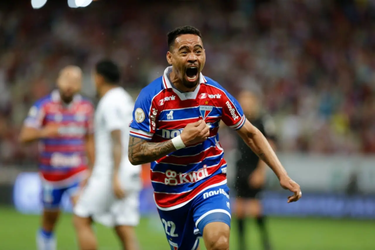 Pikachu comemora gol marcado pelo Fortaleza