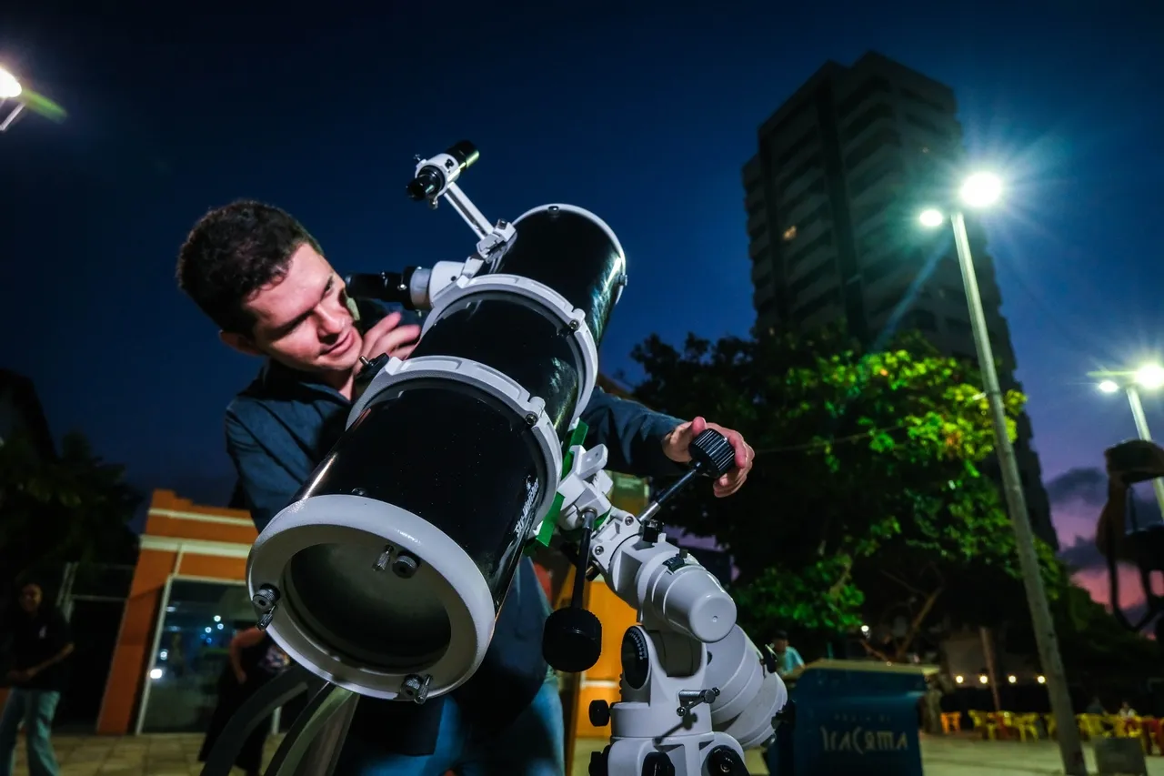 Equipamento permite observação da Lua de pertinho
