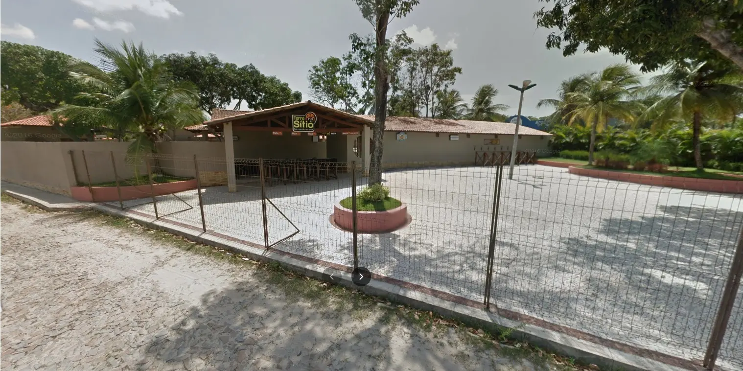 Frame da fachada do Forró no Sítio em 2012, retirada do Google Maps