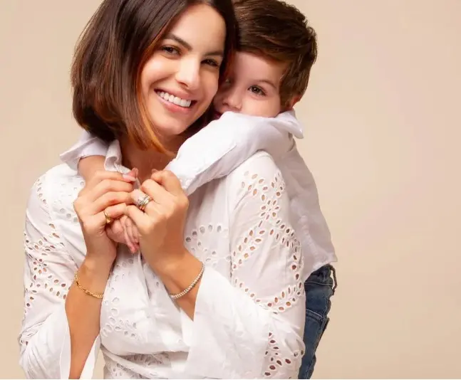 Imagem da notícia: Sthefany Brito, irmã de Kayky Brito, atualiza estado de saúde do filho internado com celulite ocular