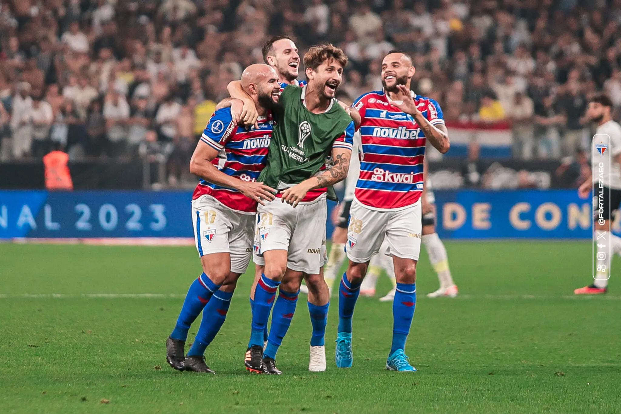 Imagem da notícia: Fortaleza mostra maturidade para superar metade mais difícil do duelo contra o Corinthians