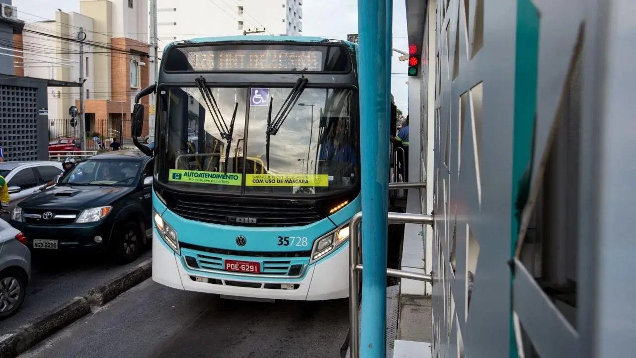 Imagem da notícia: Prefeitura de Fortaleza propõe tarifa gratuita no transporte para eleição do Conselho Tutelar       