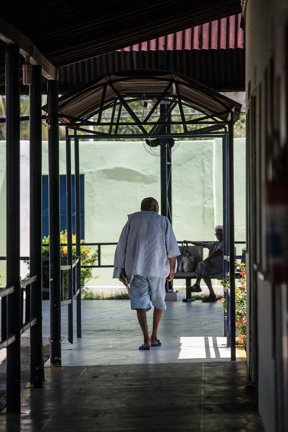 Crescimento na quantidade de abrigos para idosos chama atenção para falta de políticas de prevenção e apoio a cuidadores familiares