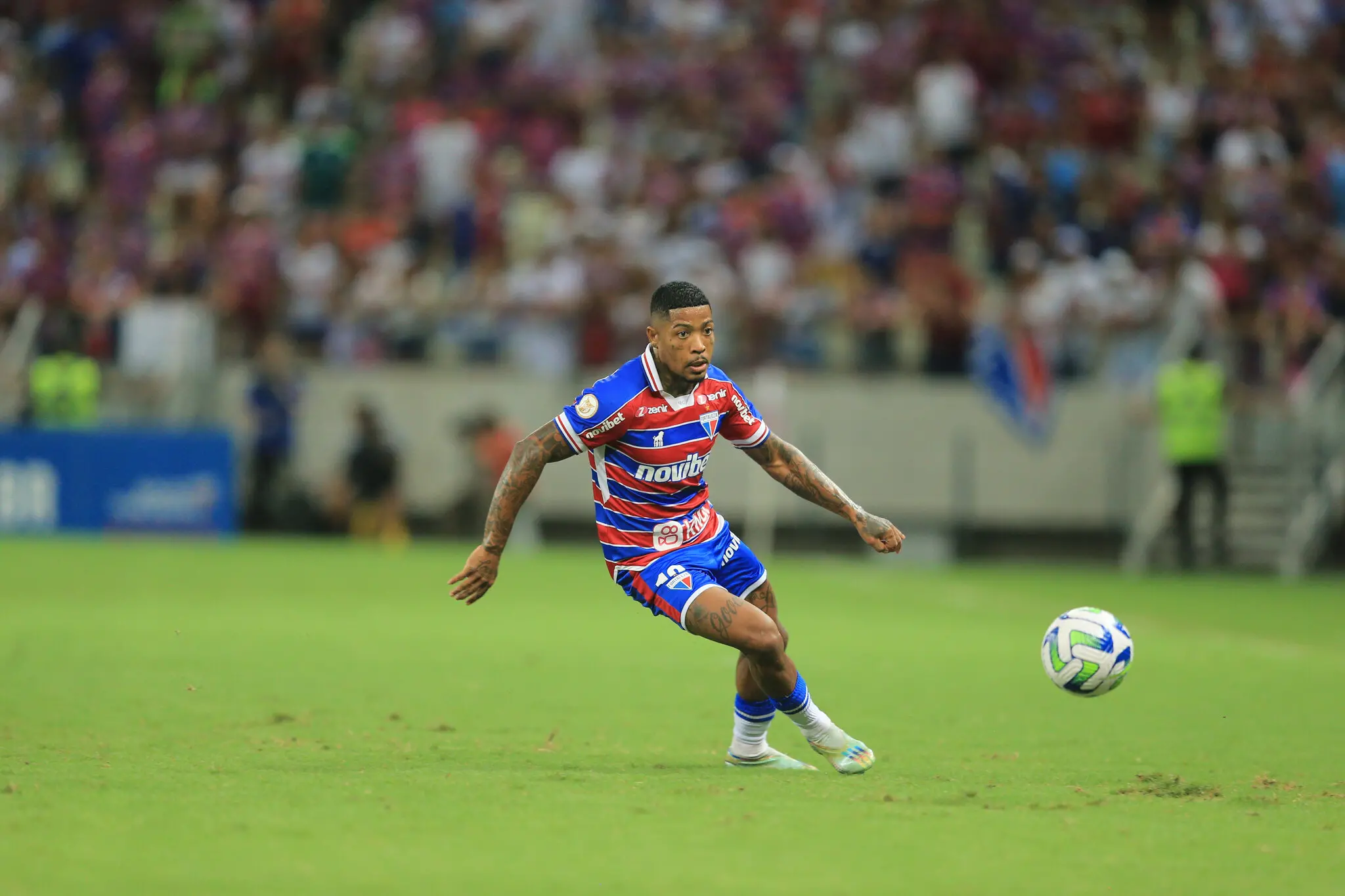 Imagem da notícia: Três jogadores do Fortaleza são escolhidos para o ‘Time da Semana’ da Sul-Americana