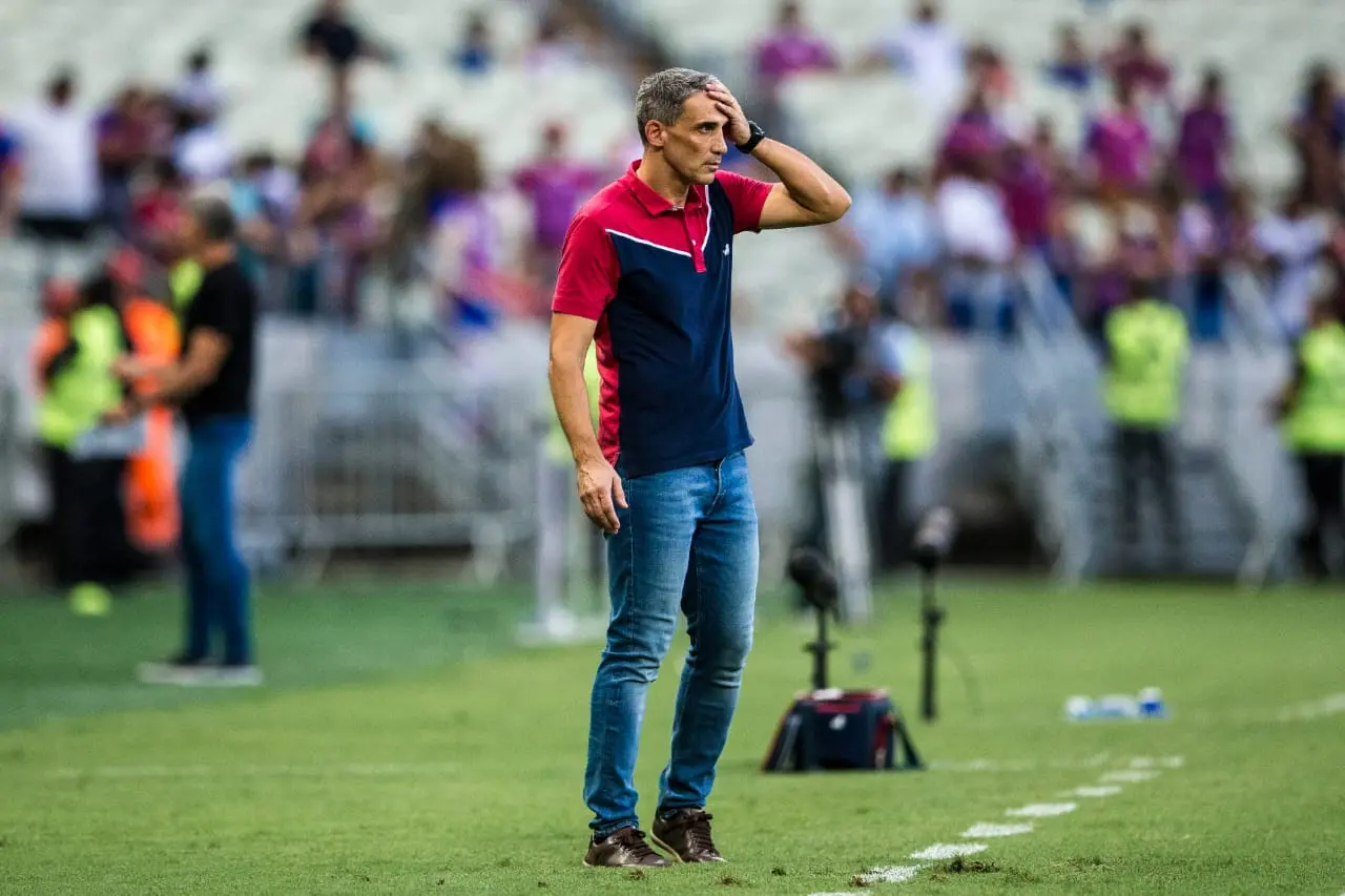Imagem da notícia: Vojvoda fala sobre situação de organizadas do Fortaleza e pede 'união' para decisão na Sul-Americana