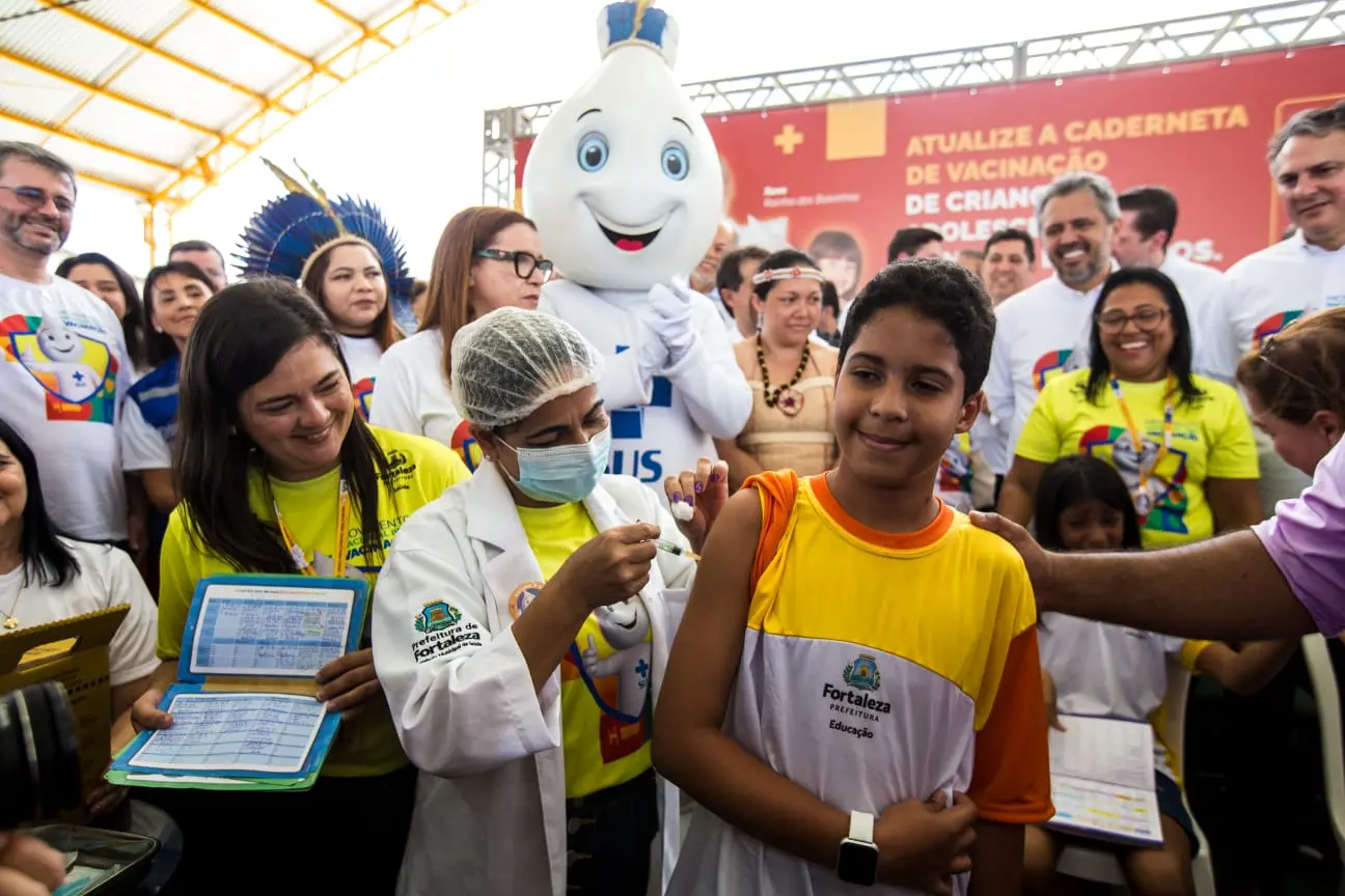 Imagem da notícia: Campanha de multivacinação de crianças e adolescentes é lançada; veja vacinas disponíveis