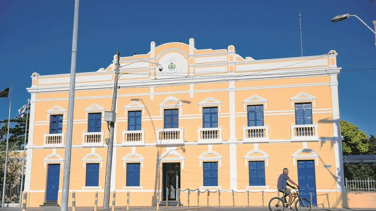 Imagem da notícia: Qual o cenário da disputa eleitoral em Fortaleza a um ano das eleições municipais 