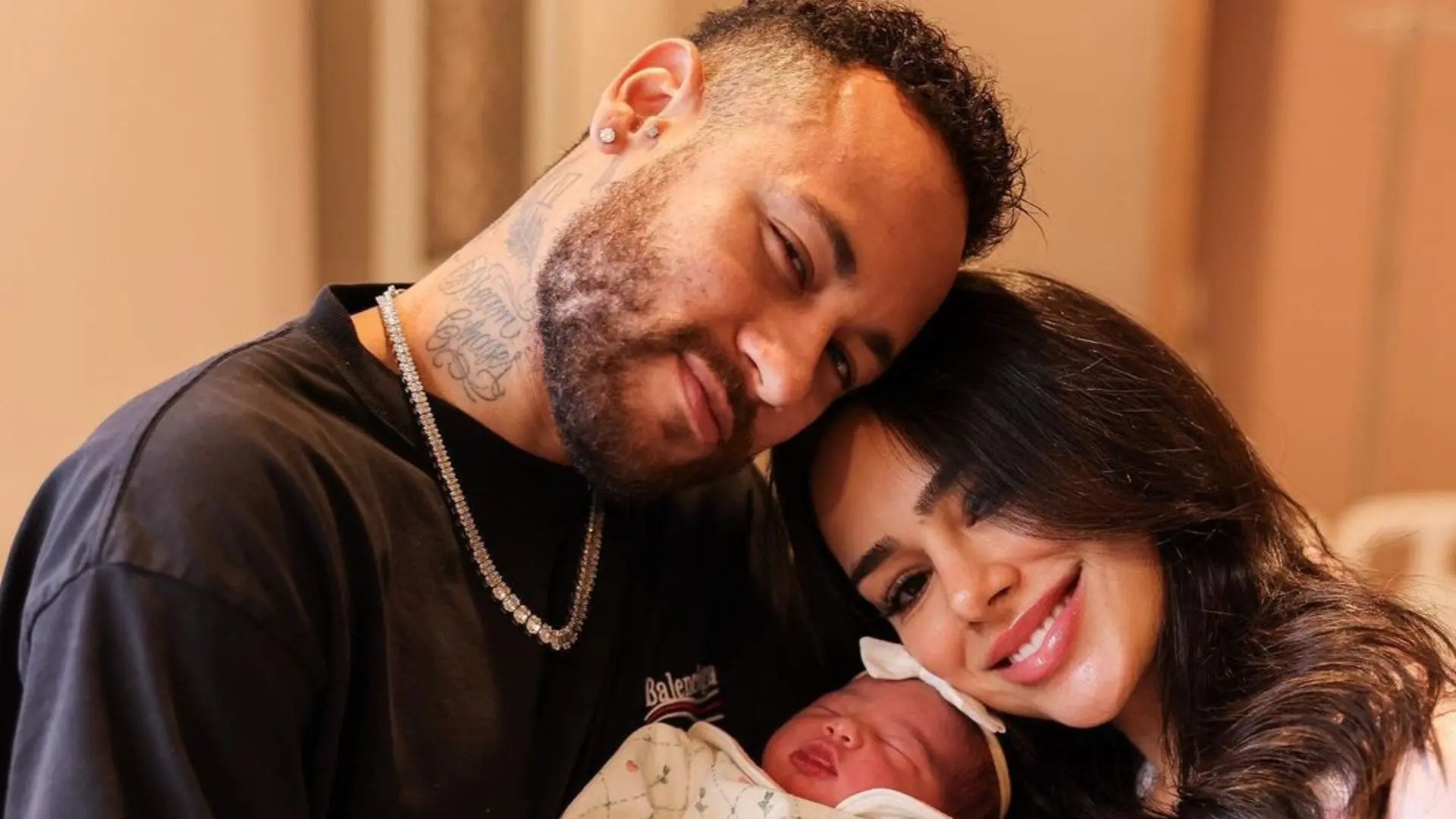 Imagem da notícia: Neymar lamenta assalto à casa de Bruna Biancardi e morte de Luana Andrade