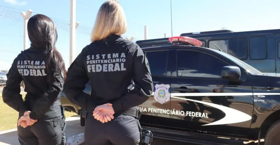 Imagem da notícia: Quem são os cinco chefes de facções no Ceará transferidos para presídios federais