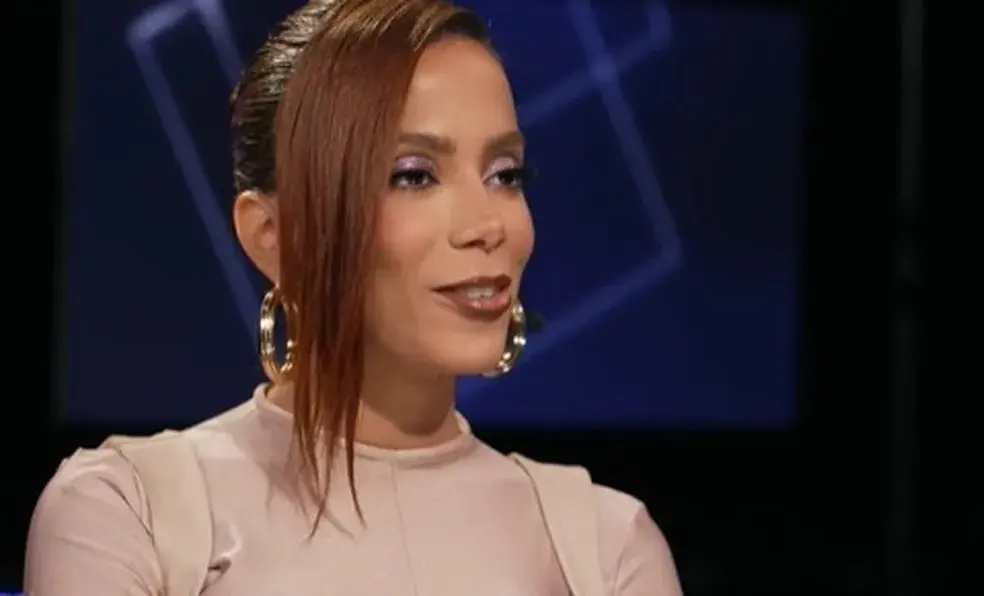 Imagem da notícia: Anitta afirma que não faria música para namorado: 'Sou um pouco chata'