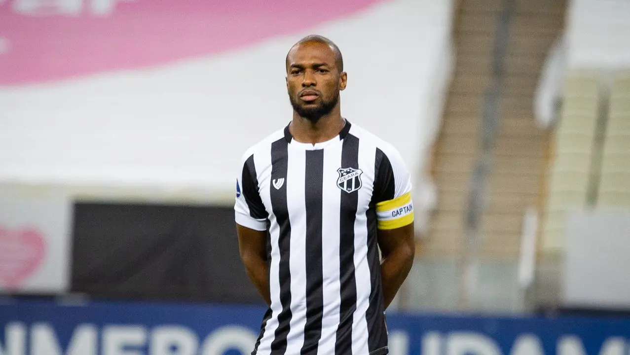 Imagem da notícia Ceará tem 16 jogadores com contrato no fim; veja lista