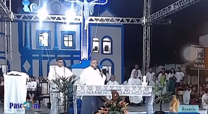 Imagem da notícia: Bispo Dom Ailton e quatro padres são ameaçados de morte em Tauá