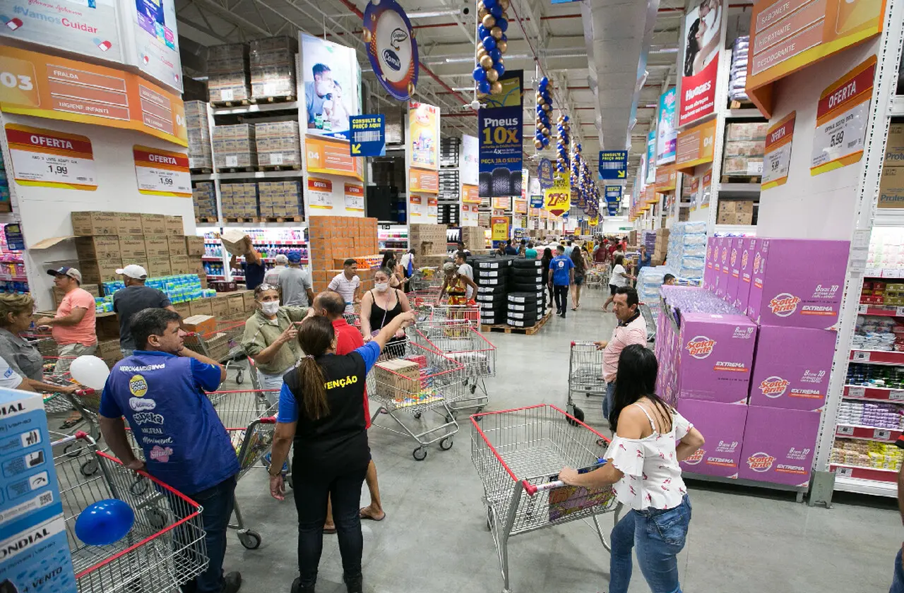 Imagem da notícia: Preços no atacarejo são em média 10% menores que no supermercado; veja comparativo 