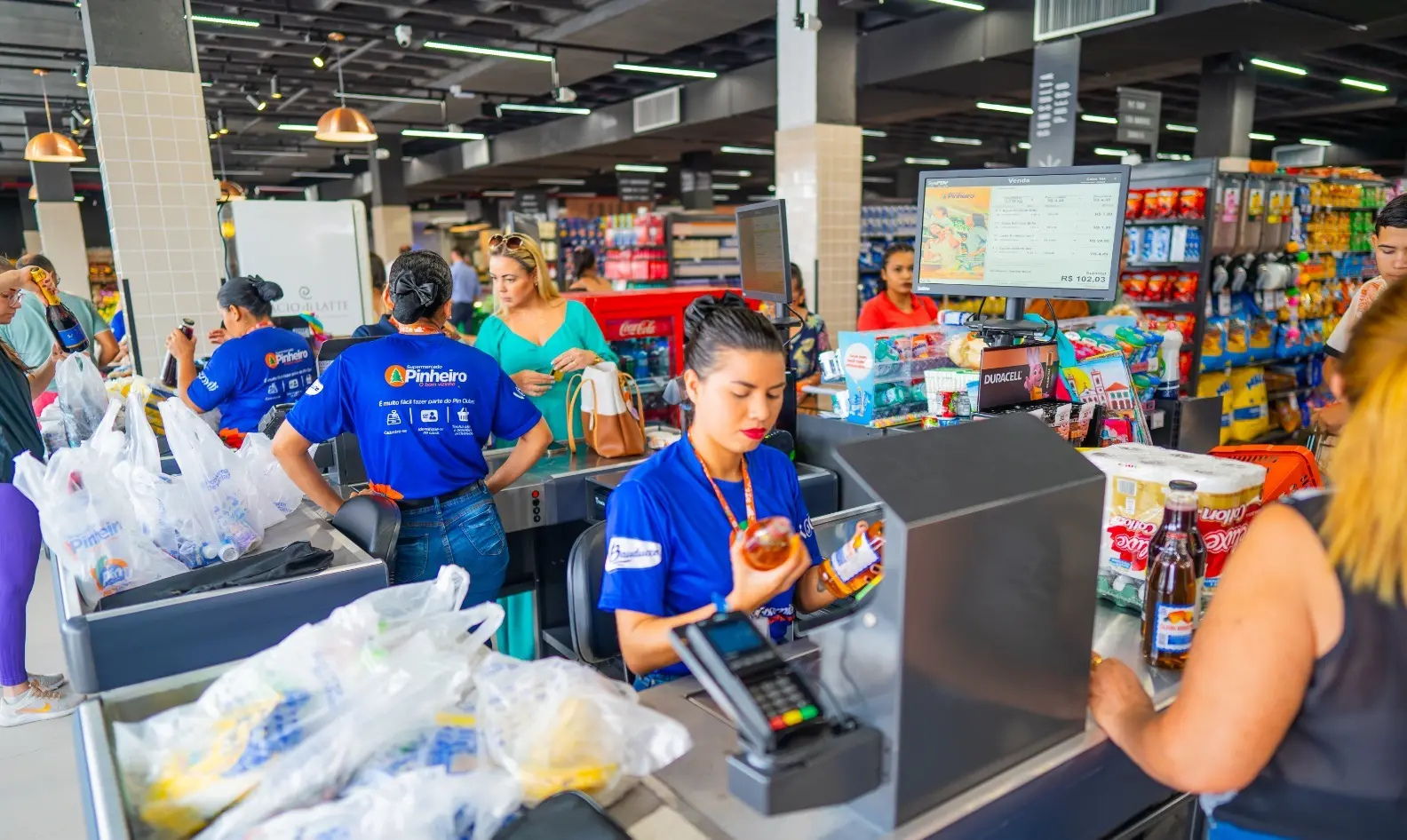 Imagem da notícia: Supermercado Pinheiro abre 200 vagas de emprego para nova loja no Cambeba