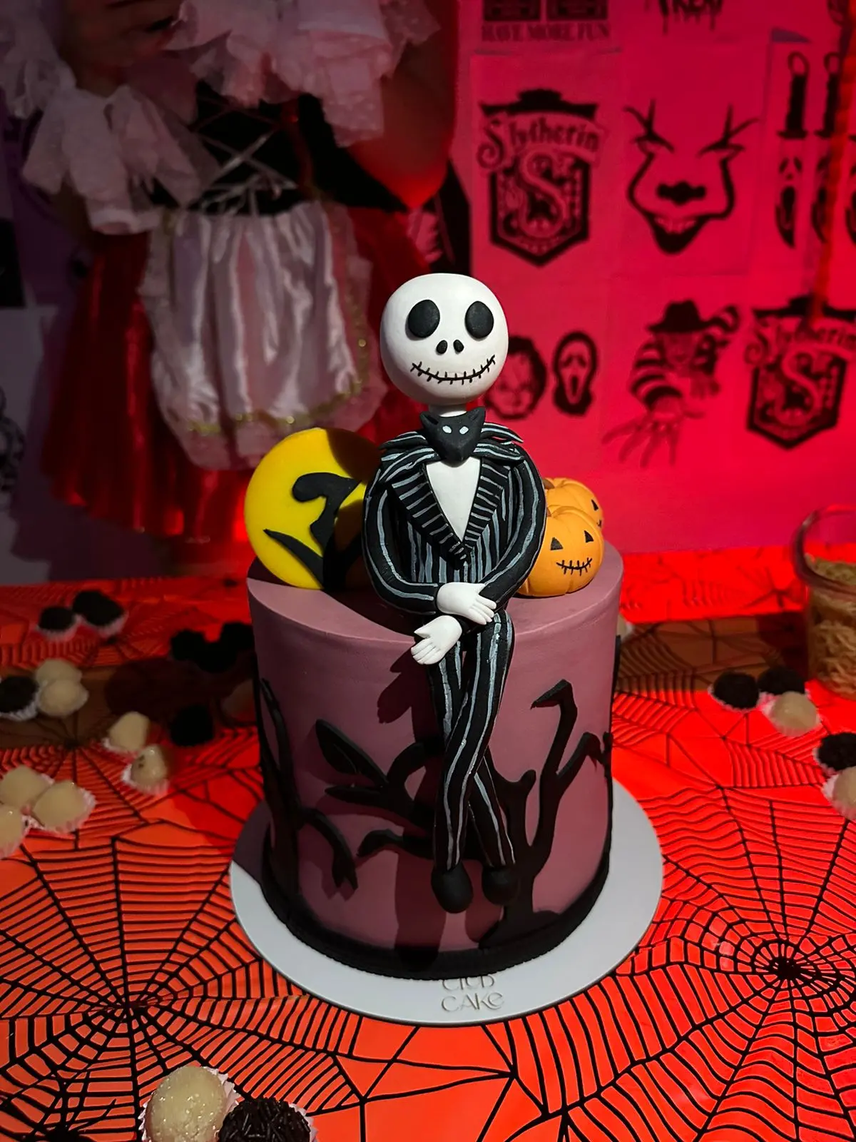 Imagem da notícia: Veja decoração de Halloween simples para inspirar sua festa 
