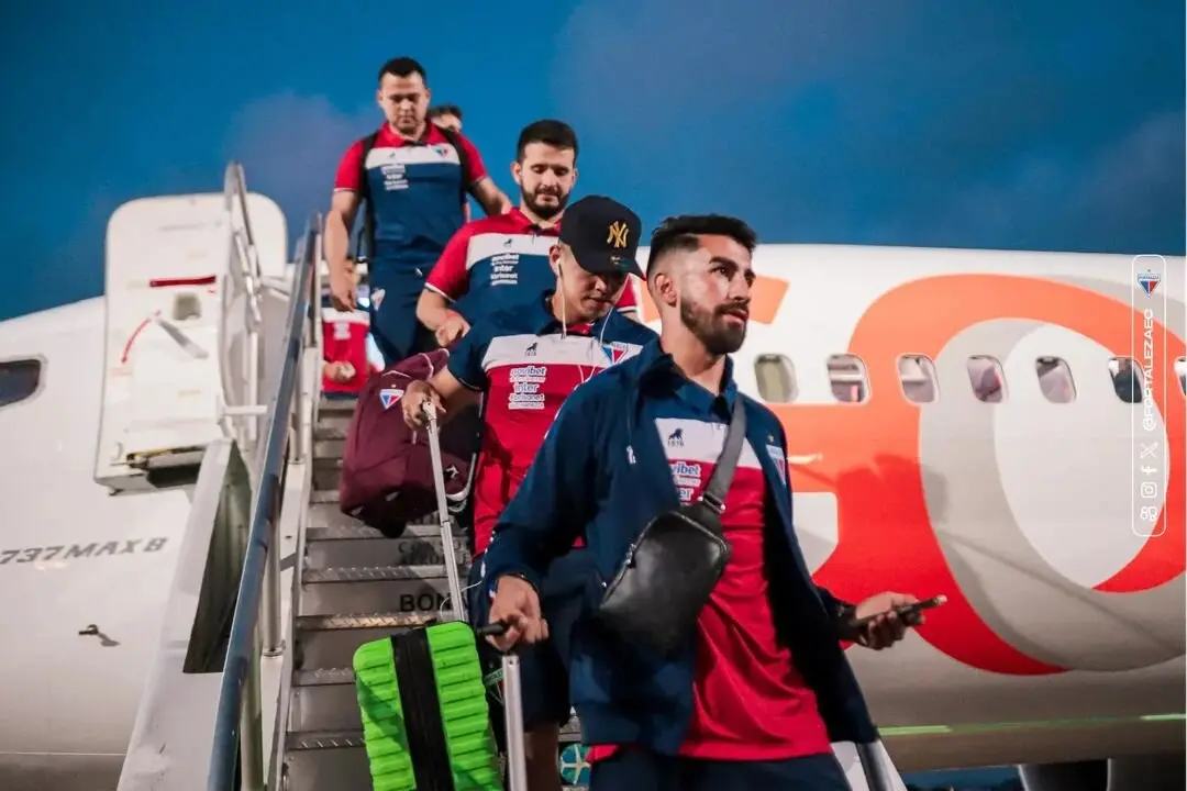 Imagem da notícia: Fortaleza desembarca no Uruguai para final da Copa Sul-Americana contra a LDU