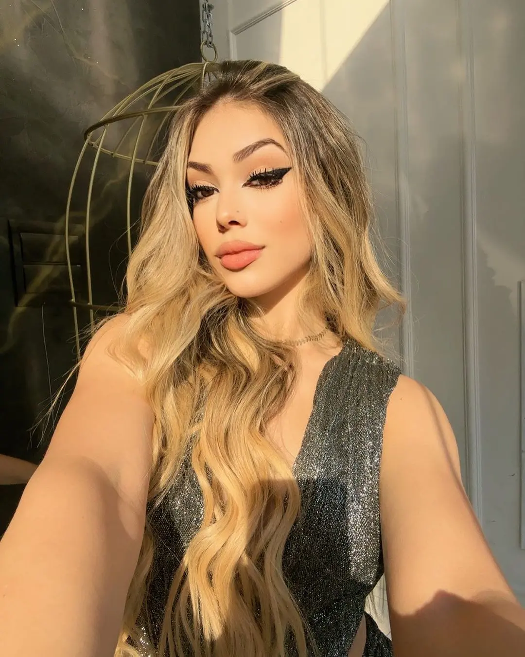 Imagem da notícia: Melody divulga vídeo de versão ‘melhorada’ de ‘Meiga e Abusada’, e Anitta comenta
