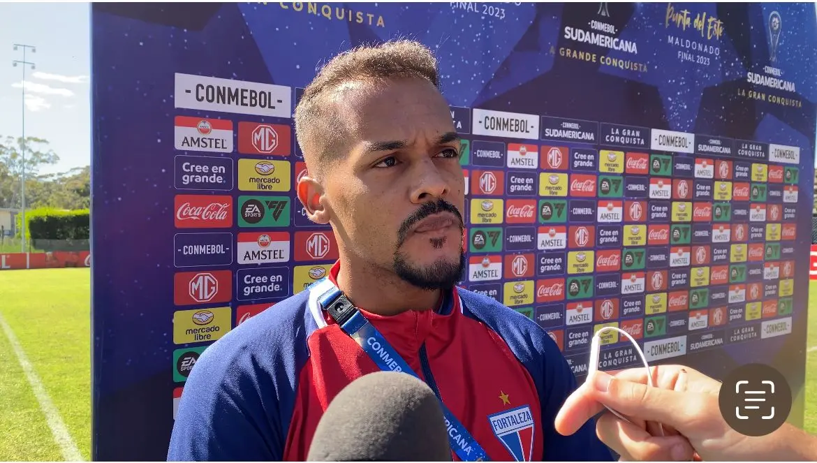 Imagem da notícia: Pacheco descarta favoritismo do Fortaleza e projeta duelo contra a LDU: 'resolvido no detalhe'