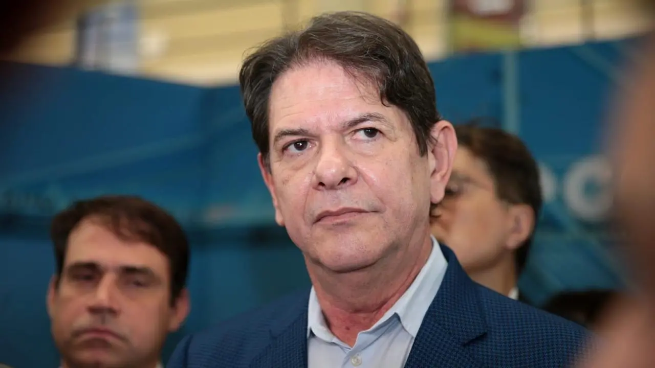 Imagem da notícia: Após intervenção do PDT Nacional, Cid convoca reunião do diretório no Ceará para 9 de novembro