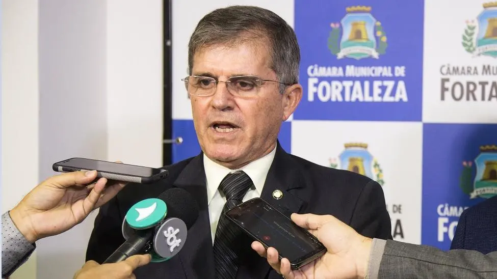 Imagem da notícia: General Teophilo é empossado presidente do Novo em Fortaleza e anuncia planos eleitorais do partido