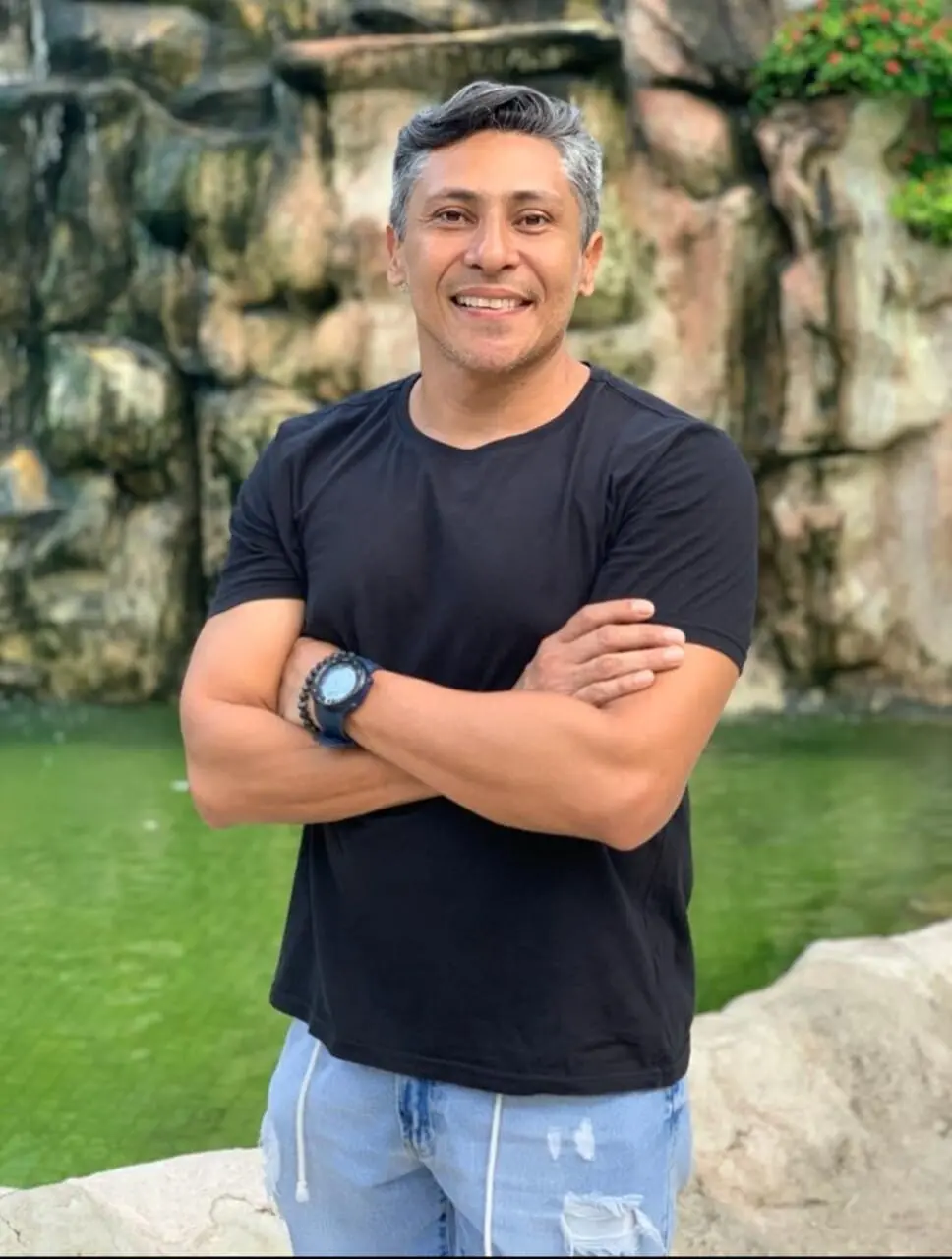 Imagem da notícia: Ator cearense Arilson Lucas estrela remake de 'Dona Beja'; conheça trajetória do artista