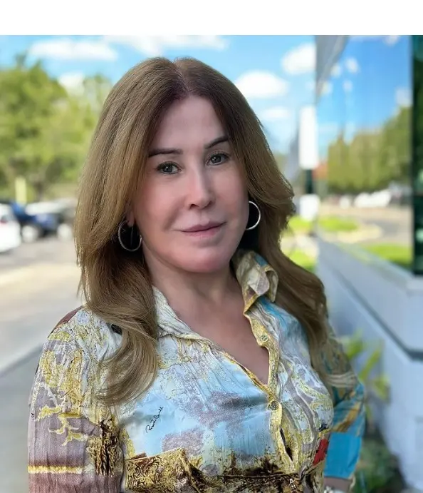 Imagem da notícia: Após polêmica com noiva de Zezé, Zilu Godói afirma só possuir contas oficiais na web